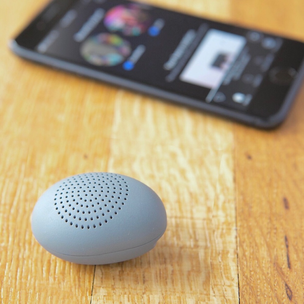 Micro Pebble Speaker by KIKKERLAND